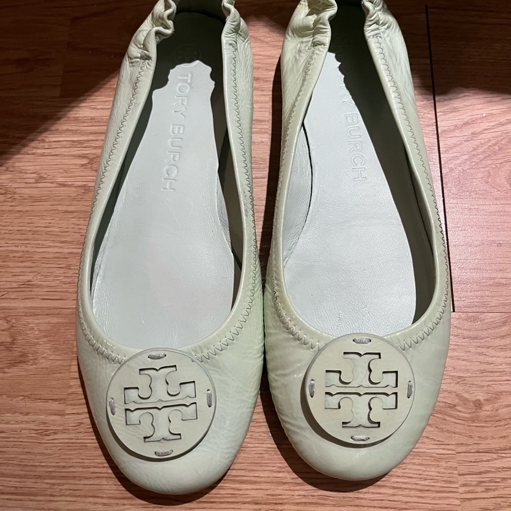 Tory Burch Women's Light Green Flats - Picture 6 of 9